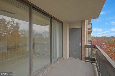 Skyline Square North and South unit 511N, Baileys Crossroads, VA 22041 - photo 4