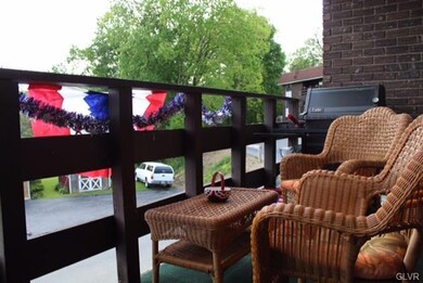 1580 Alta Dr unit 9, Whitehall, PA 18052 - photo 2