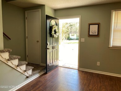 106 Lionel Ave, Jacksonville, NC 28540 - photo 2