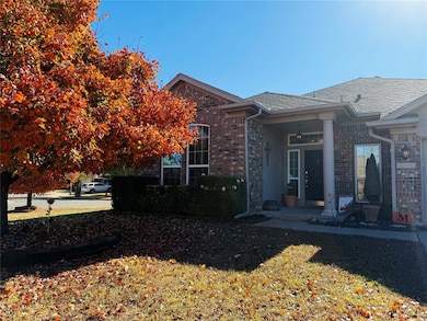 13100 SW 5th St, Yukon, OK 73099 - photo 2