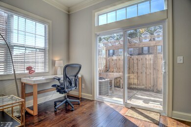 4921 Exton Park Loop Castle-large-010-3-