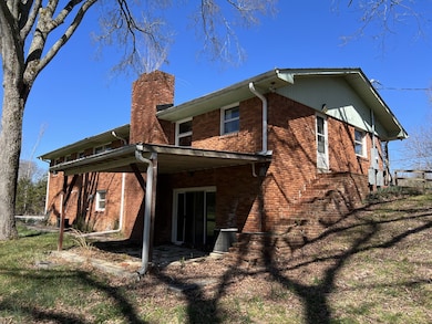 266 Shelton Rd, Manchester, TN 37355 - photo 7