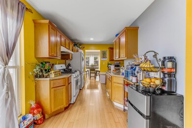 194 N Smith St, Aurora, IL 60505 - photo 7