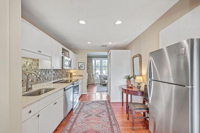 330 Concord Street TH9, Dockside kitchen