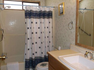Newer Sink & Faucets!