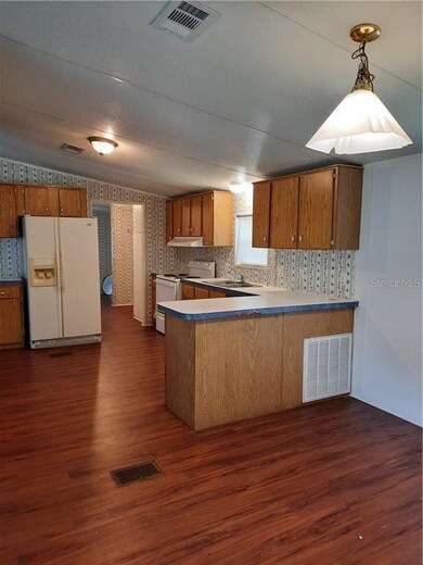 kitchen/dining