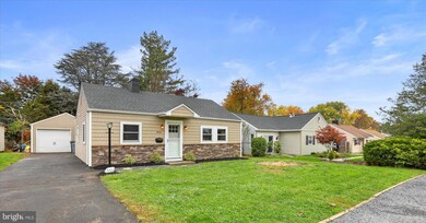 806 Pennsylvania Ave, Southampton, PA 18966 - photo 2