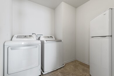 350 Snow Drop Ln, Elgin, IL 60124 - photo 4