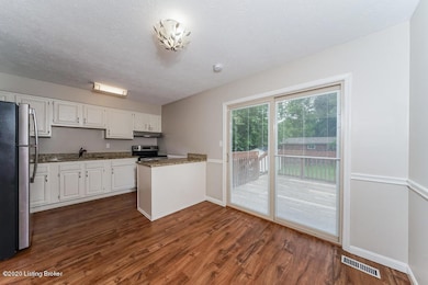 007-photo-dining-room-8521990