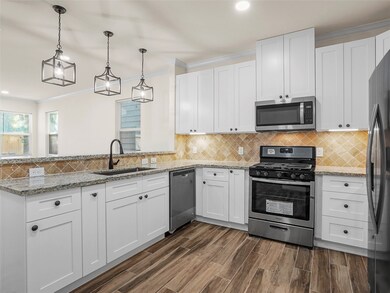 7714 Beckley St, Houston, TX 77088 - photo 4