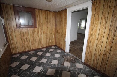 1910 Arrow Ave, Anderson, IN 46016 - photo 6