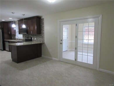 308 Chestnut St, Freemansburg, PA 18017 - photo 5