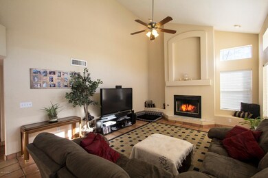 8249 N Greys Place, Tucson, AZ 85743 - photo 7