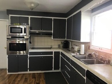 11512 W 60th Terrace, Shawnee, KS 66203 - photo 3