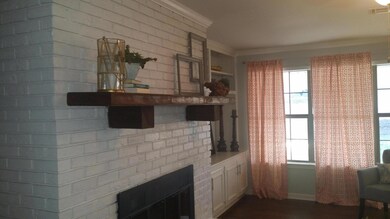 100 bob white living area