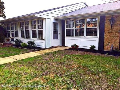 6.) 3B Cambridge Front Entry