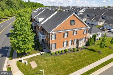 23268 Evergreen Ridge Dr, Ashburn, VA 20148 - photo 2