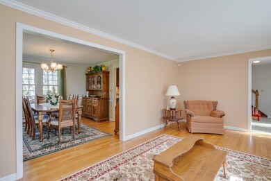 43 Sandy Pond Pkwy, Bedford, NH 03110 - photo 6