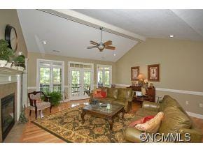 OPEN FLOOR PLAN TO ENTERTAIN