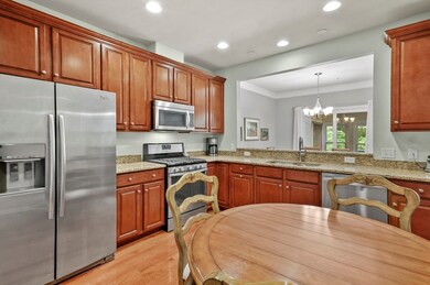 57 Kendall Ct unit 19, Bedford, MA 01730 - photo 7