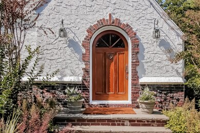 005-Front_Entrance-1233908-print