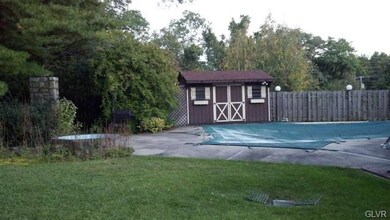 935 N Garibaldi Ave, Bangor, PA 18013 - photo 2