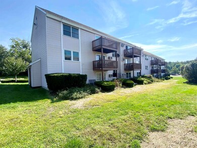 370 Circle Rd unit 7, Manchester, NH 03103 - photo 4