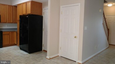 209 Sycamore Rd, Curtis Bay, MD 21226 - photo 4