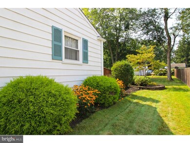 1142 Pinegrove Ave, Lansdale, PA 19446 - photo 5