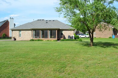 7400 Crabtree Dr, Louisville, KY 40228 - photo 5