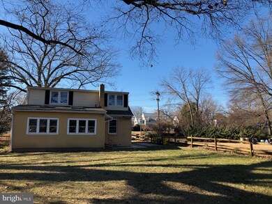 699 Shipley Ct, Linthicum Heights, MD 21090 - photo 2