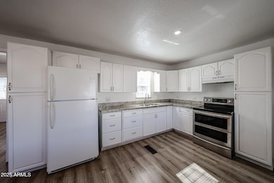 2839 E Marco Polo Rd, Phoenix, AZ 85050 - photo 6