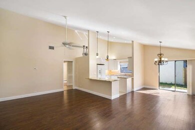 57 Baytree Cir-small-005-5-Kitchen-666x4
