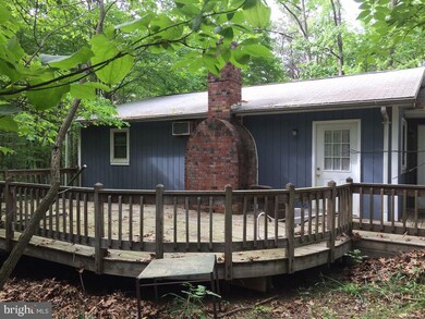 868 Hickory Hollow Rd, Berkeley Springs, WV 25411 - photo 3