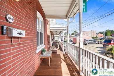 1009 Pawnee St, Fountain Hill, PA 18015 - photo 2