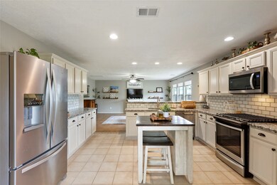 5416 Balmorhea Dr, Pearland, TX 77584 - photo 6