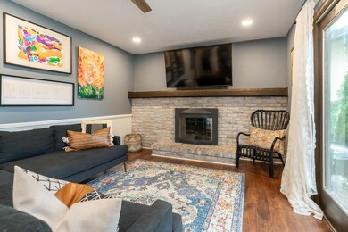 4755 Winterset Dr-23