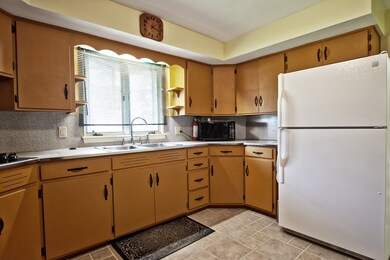 2115 Aurora Ave, Elkhart, IN 46517 - photo 5