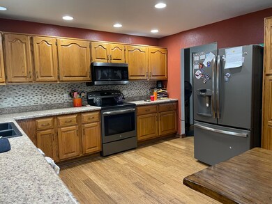 Kleven Kitchen 2<|><|>