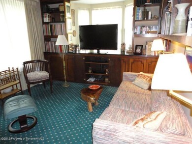 50 Reynolds St, Kingston, PA 18704 - photo 4