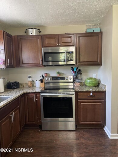 425 Palmetto Ct, Jacksonville, NC 28546 - photo 6