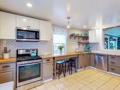 Newly re finished kitchen with Natural Gas Stove, 