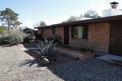 5810 E 4th St-front 2