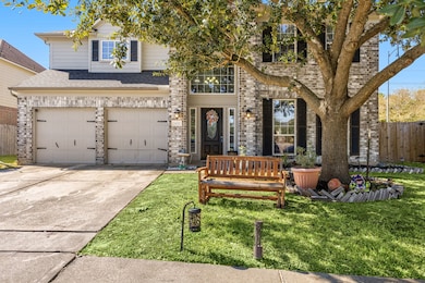 14319 Pipers Gap Ct, Houston, TX 77090 - photo 2