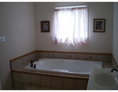 Master Bath/Spa.