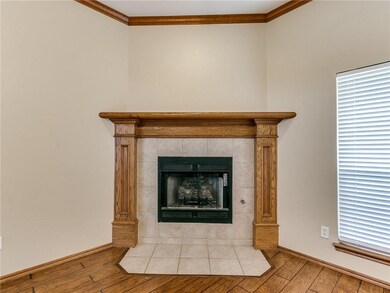 609 Loyd Ln, Moore, OK 73160 - photo 7