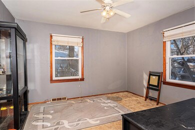 19343 Burke St, South Bend, IN 46637 - photo 4