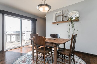 1913 Rosehill Dr SW, Cedar Rapids, IA 52404 - photo 6