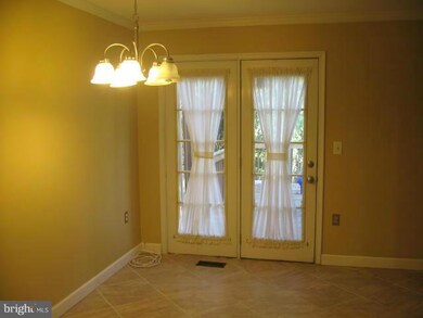 13128 Silver Maple Ct, Bowie, MD 20715 - photo 4