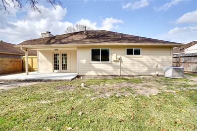 7015 Feather Creek Dr, Houston, TX 77086 - photo 4